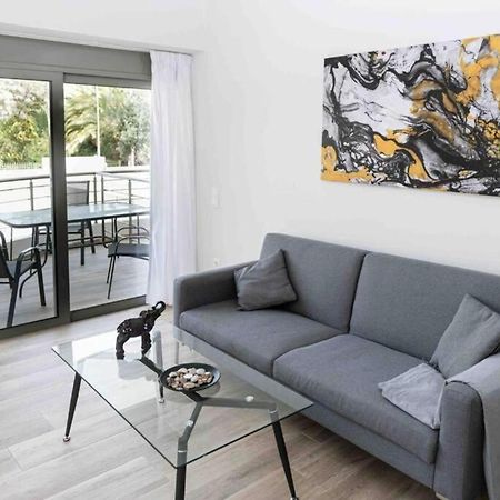 Design Apartment With Swimming Pool Near The Beach Atena Exterior foto